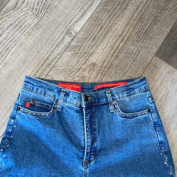 NYDJ tummy tuck Mom jeans Rhinestones luxury denim - Picture 3 of 6